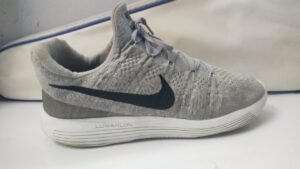 NIKE SIZE PK 11 = EURO 45