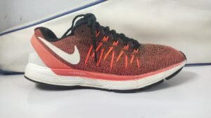 NIKE SIZE PK 10   = EURO 44