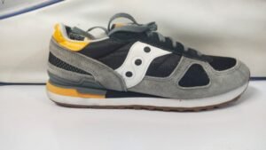 NIKE SIZE PK 10   = EURO 44