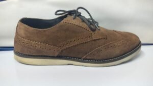 PULL AND BEAR SIZE PK 10  = EURO 43.5